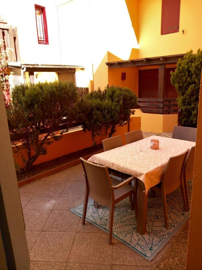 Appartement en Résidence avec piscine Le Barcarès Esterno foto