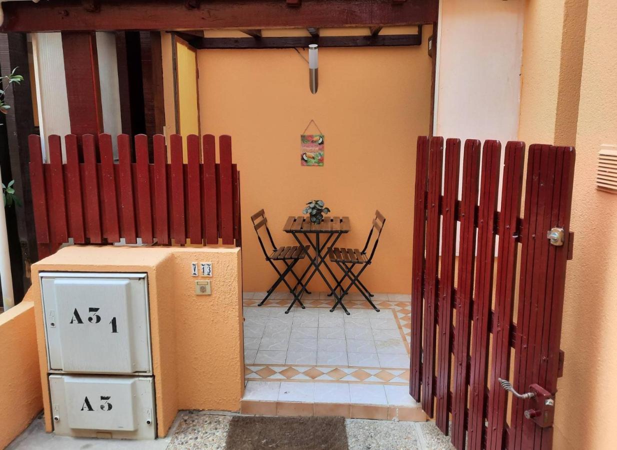 Appartement en Résidence avec piscine Le Barcarès Esterno foto