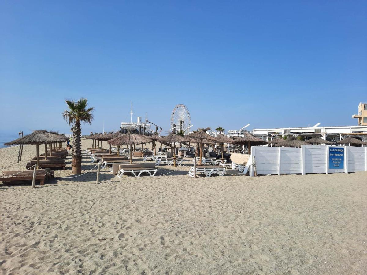 Appartement en Résidence avec piscine Le Barcarès Esterno foto