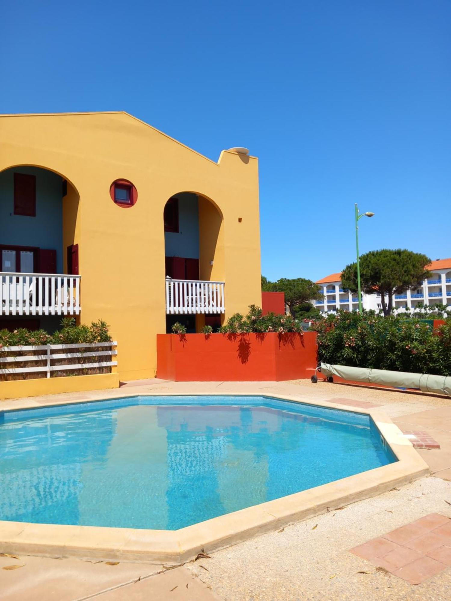 Appartement en Résidence avec piscine Le Barcarès Esterno foto